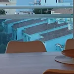Atico La Cenia アパート *